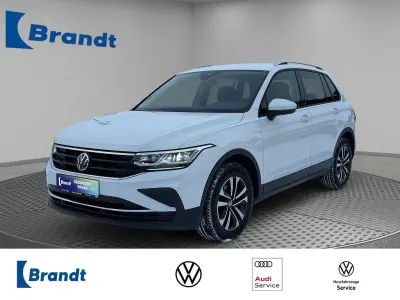Gebraucht VW Tiguan United 150 PS (110 kW) 2021 Pure white SUV