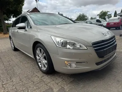 Gebraucht Peugeot 508 SW Allure 140 PS (102 kW) 2011 Gold Kombi