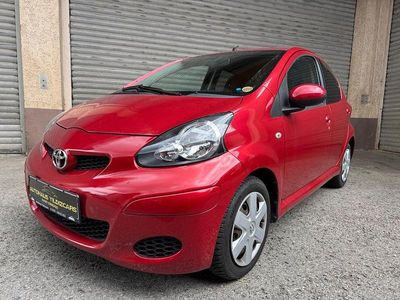 Rot Gebraucht 2011 Toyota Aygo Edition Kleinwagen | 5.995 € (Etwas zu teuer)