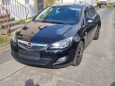 Gebraucht Opel Astra Sport 140 PS (102 kW) 2010 Schwarz Limousine