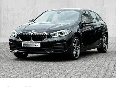 Gebraucht BMW 118 Advantage 136 PS (100 kW) 2023 Schwarz Kleinwagen