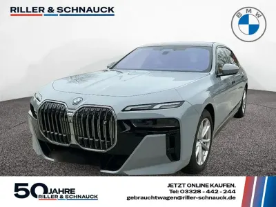 Gebraucht BMW i7 M Sport 334 kW (455 PS) 2025 Grau Limousine