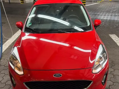 Gebraucht Ford Fiesta 101 PS (74 kW) 2018 Rot Kleinwagen