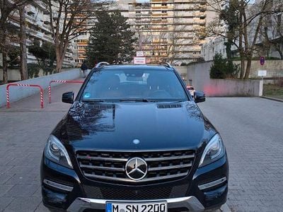 Gebraucht Mercedes ML350 258 PS (189 kW) 2013 Blau SUV