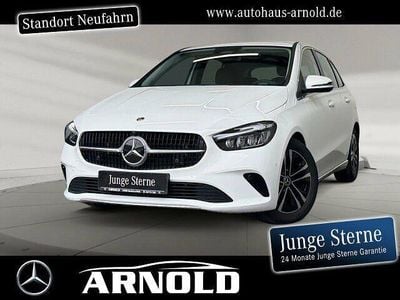 Gebraucht Mercedes B200 Progressive 163 PS (119 kW) 2024 Weiß (polarweiß) Van / Kleinbus
