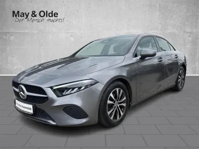 Gebraucht Mercedes A180 116 PS (85 kW) 2023 Grau Limousine