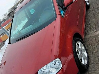 Rot Gebraucht 2004 VW Touran Van / Kleinbus | 2.299 €