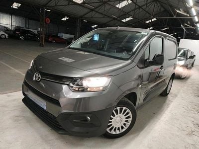 Grau Gebraucht 2022 Toyota Proace City City Van / Kleinbus | 14.990 € (Superpreis)