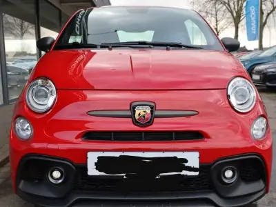 Gebraucht Abarth 595 165 PS (121 kW) 2023 Rot Kleinwagen