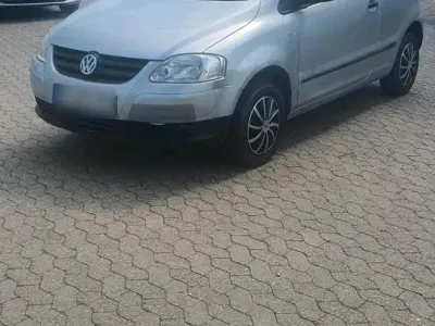Używany VW Fox 40 KM (29 kW) 2005 Szary Hatchback