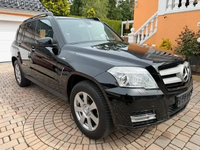 Gebraucht Mercedes GLK200 143 PS (105 kW) 2011 Schwarz SUV