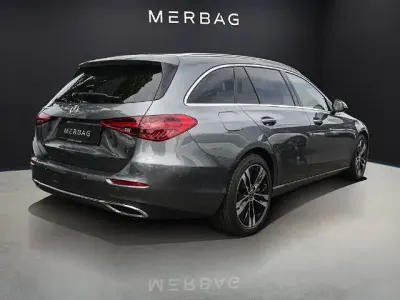 Gebraucht Mercedes C300e Avantgarde 313 PS (230 kW) 2024