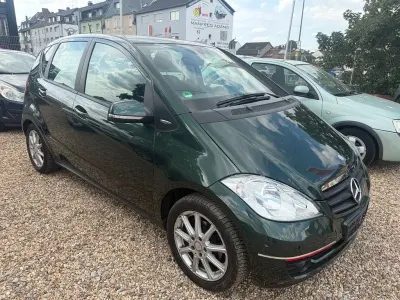 Gebraucht Mercedes A180 Edition 116 PS (85 kW) 2009 Grün Limousine