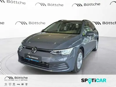 Gebraucht VW Golf VIII Life 150 PS (110 kW) 2021 Delfingrau metallic Kombi