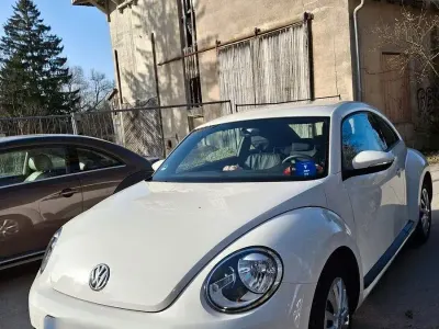 Gebraucht VW Beetle Design 105 PS (77 kW) 2013 Weiß Kleinwagen