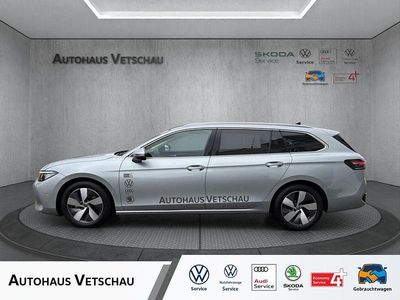 Usata VW Passat Elegance 150 CV (110 kW) 2024 Argento Station wagon