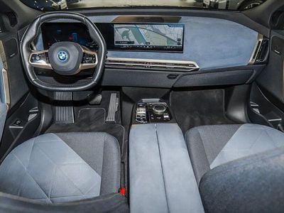 Second-hand BMW iX Sport Line 300 kW (408 CP) 2023 Albastru SUV