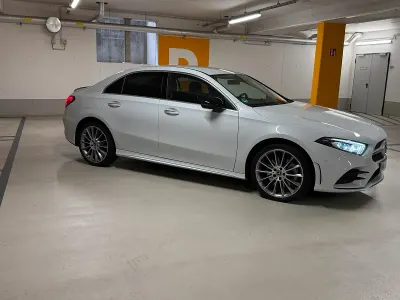 Gebraucht Mercedes A250 AMG line 218 PS (160 kW) 2021 Weiß Limousine