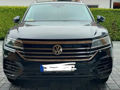 Gebraucht VW Touareg 231 PS (169 kW) 2019 Schwarz SUV