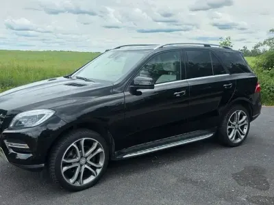 Gebraucht Mercedes ML350 258 PS (189 kW) 2014 Schwarz SUV