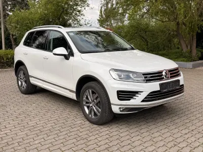Używany VW Touareg R-line 262 KM (192 kW) 2016 Biały SUV