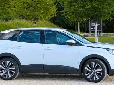 Gebraucht Peugeot 3008 Active 131 PS (96 kW) 2018 Weiß SUV