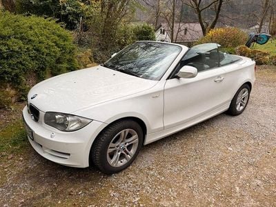 Usata BMW 120 Cabriolet 174 CV (127 kW) 2011 Bianco Cabrio
