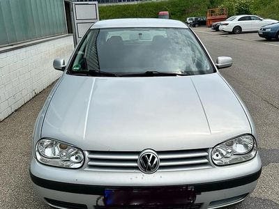 Gebraucht VW Golf IV 70 PS (51 kW) 1999 Silber Kleinwagen