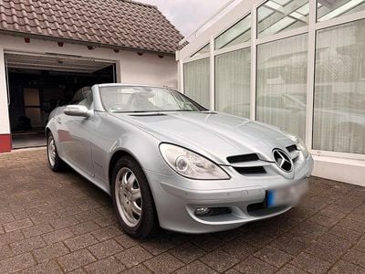 Usata Mercedes SLK200 163 CV (119 kW) 2006 Argento Cabrio