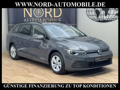 Gebraucht VW Golf VIII Life 131 PS (96 kW) 2022 Delfingrau metallic (metallic) Kombi