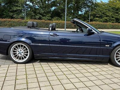 Usata BMW 323 Performance 170 CV (125 kW) 2000 Blu Cabrio