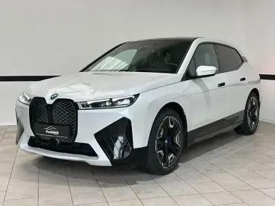 Gebraucht BMW iX 239 kW (326 PS) 2022 Weiß (metallic) SUV