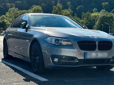 Gebraucht BMW 520 190 PS (139 kW) 2015 Grau Limousine