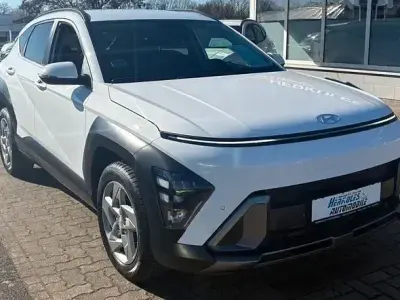 Gebraucht Hyundai Kona 120 PS (88 kW) 2023 Weiss SUV