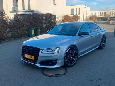 Audi S8 plus
