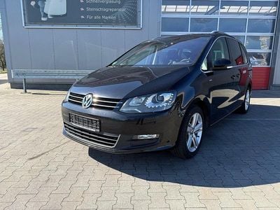Second-hand VW Sharan Match 140 CP (102 kW) 2013 Negru Monovolum