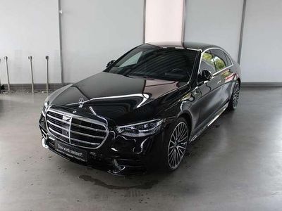 Schwarz metallic Gebraucht 2023 Mercedes S350 AMG Limousine | 104.900 €