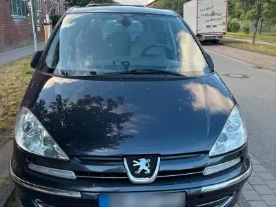 Gebraucht Peugeot 807 170 PS (125 kW) 2010 Schwarz Van / Kleinbus