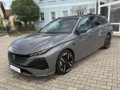 Neu Peugeot 308 SW GT 136 PS (100 kW) 2026 Selenium grau Kombi