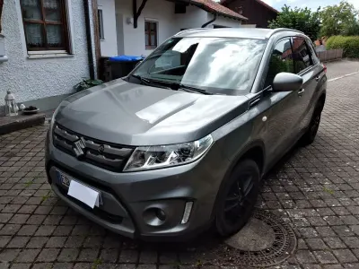 Gebraucht Suzuki Vitara Comfort 120 PS (88 kW) 2018 Silber SUV