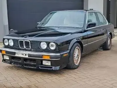 Gebraucht BMW 325 Performance 170 PS (125 kW) 1987 Schwarz