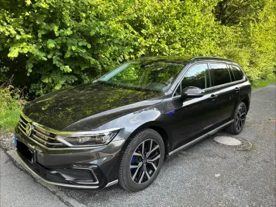 Gebraucht VW Passat GTE 218 PS (160 kW) 2021 Grau Kombi