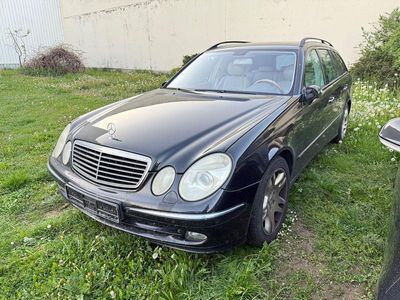 Mercedes E320