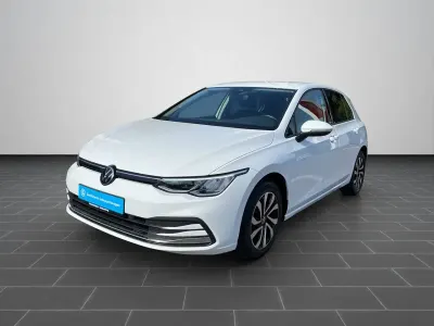 Gebraucht VW Golf VII 150 PS (110 kW) 2021 Pure white Kleinwagen