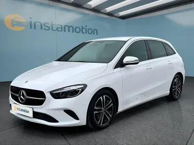 Gebraucht Mercedes B180 136 PS (100 kW) 2025 Weiß Kleinwagen