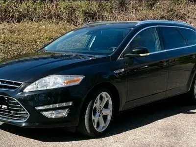 Usado Ford Mondeo 160 CV (117 kW) 2014 Negro Familiar