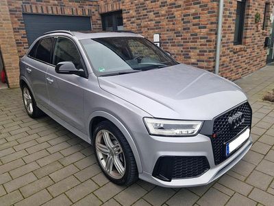 Silber Gebraucht 2015 Audi RS Q3 SUV | 24.900 € (Etwas zu teuer)