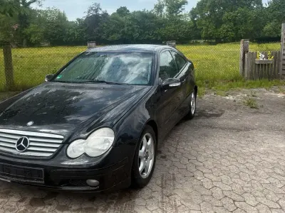 Gebraucht Mercedes C200 170 PS (125 kW) 2004 Schwarz Coupé