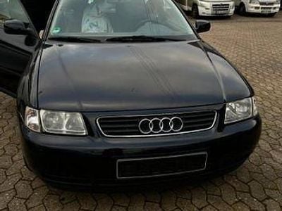 Usata Audi A3 Ambiente 90 CV (66 kW) 1998 Viola Utilitaria