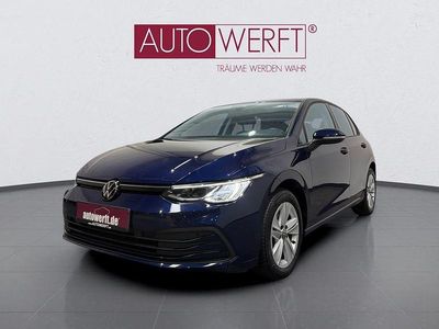 Gebraucht VW Golf VIII Life 116 PS (85 kW) 2024 Atlantik blue metallic Limousine
